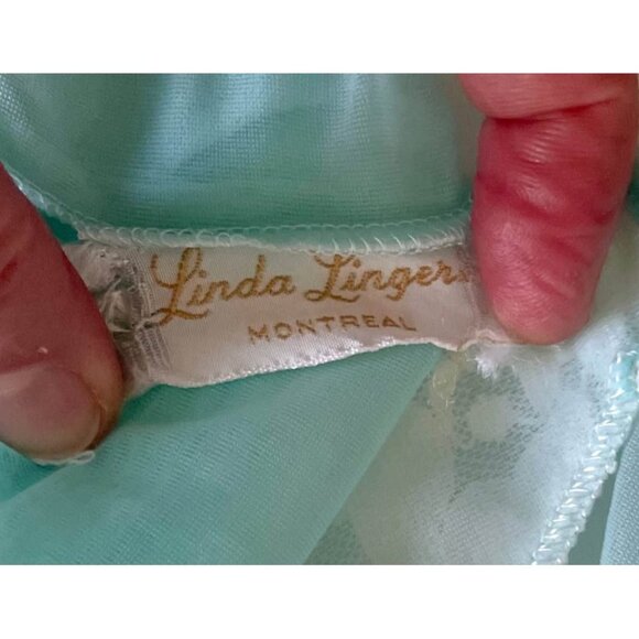 1950s Nightgown and Robe Matching Set (2 Pieces), Size M, Vintage Lingerie - Picture 3 of 11